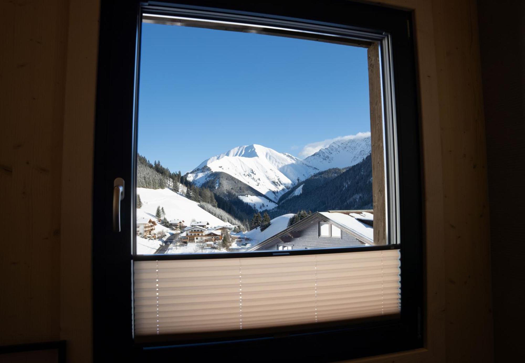 Berwang Chalets - Enzian Exterior photo