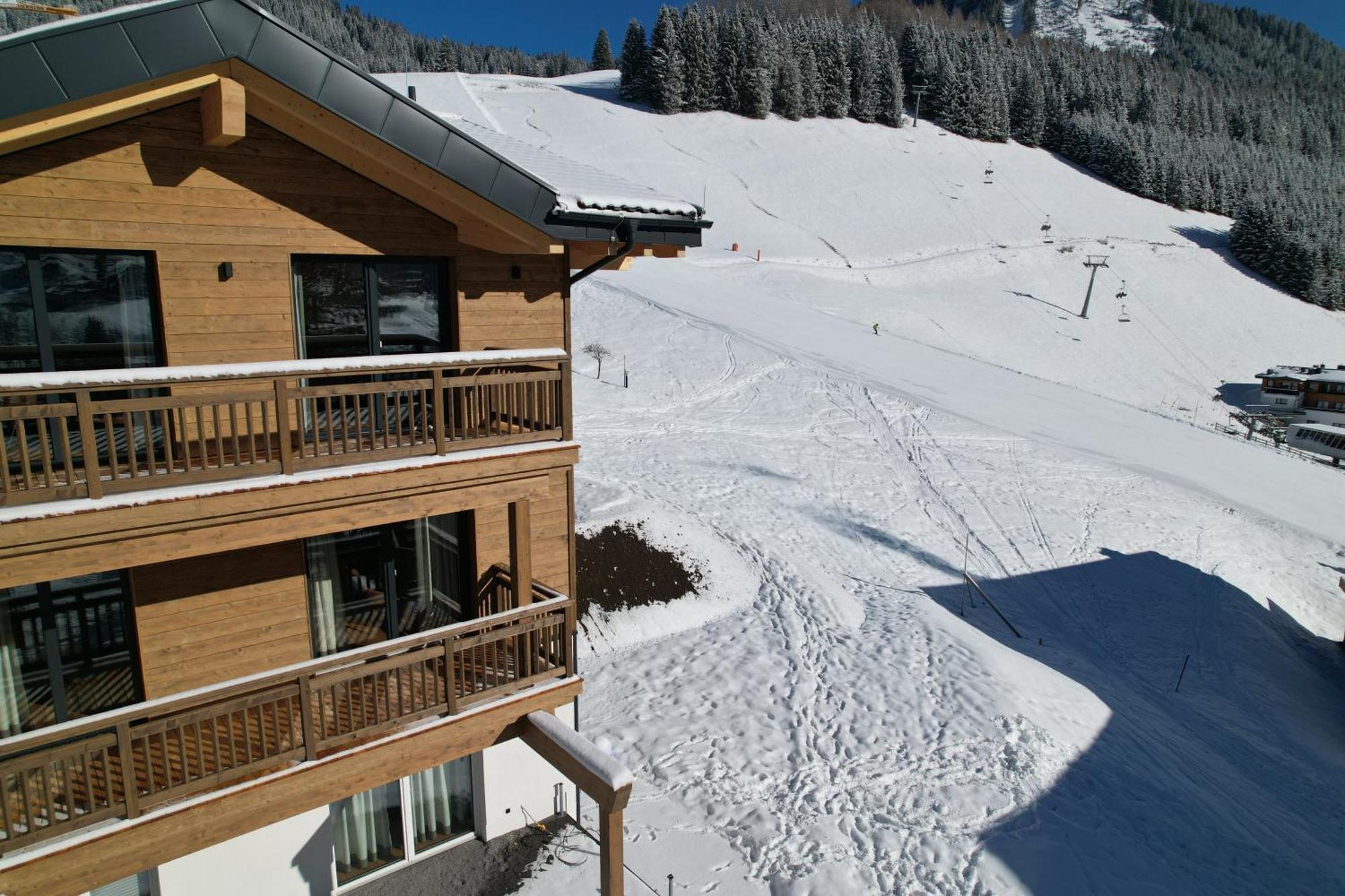 Berwang Chalets - Enzian Exterior photo